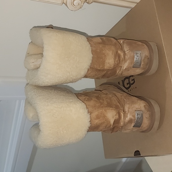 UGG Montclair Boots 1892 Tan Shearling & Suede Lace Up Women’s Size 8 very good - Picture 5 of 9